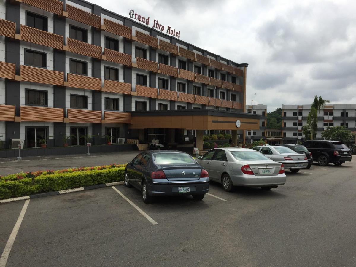 Room In Lodge - Grand Ibro Hotel Abuja Jabi المظهر الخارجي الصورة